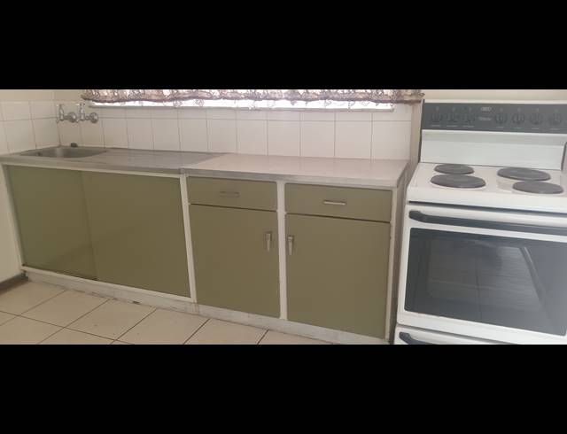 2 BEDROOM FLAT FOR SALE IN ADAMAYVIEW